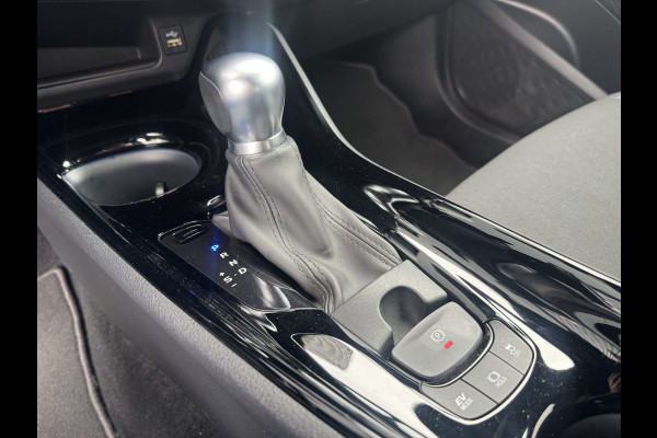 Toyota C-HR 2.0 Hybrid Bi Tone | BSM | PDC | 10 jr GARANTIE | Rijklaar!! Toyota C-HR 2.0 Hybrid Bi Tone | BSM | PDC | 10 jr GARANTIE | Rijklaar!!