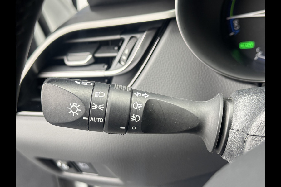 Toyota C-HR 2.0 Hybrid Bi Tone | BSM | PDC | 10 jr GARANTIE | Rijklaar!! Toyota C-HR 2.0 Hybrid Bi Tone | BSM | PDC | 10 jr GARANTIE | Rijklaar!!