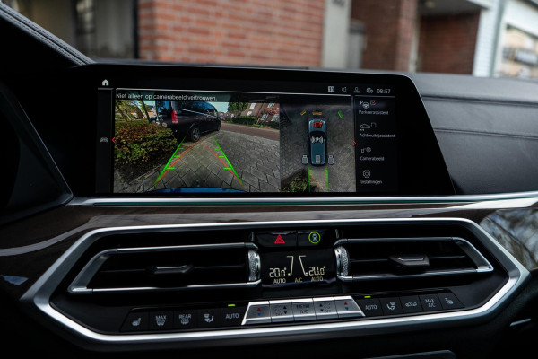 BMW X5 xDrive45e M-Sport Pano / HUD / Softclose BMW X5 xDrive45e M-Sport Pano / HUD / Softclose