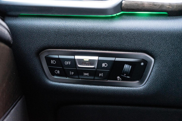 BMW X5 xDrive45e M-Sport Pano / HUD / Softclose BMW X5 xDrive45e M-Sport Pano / HUD / Softclose