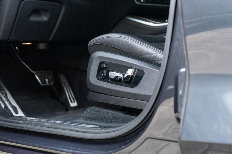 BMW X5 xDrive45e M-Sport Pano / HUD / Softclose BMW X5 xDrive45e M-Sport Pano / HUD / Softclose
