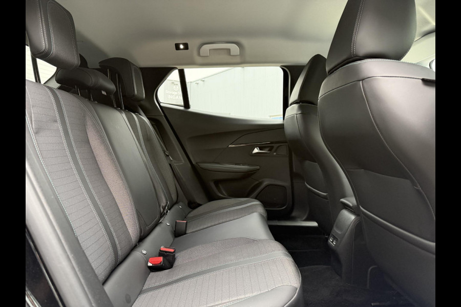 Peugeot e-2008 EV Blue Lease Allure 50 kWh | Navi | Led | Stoel Verw. |