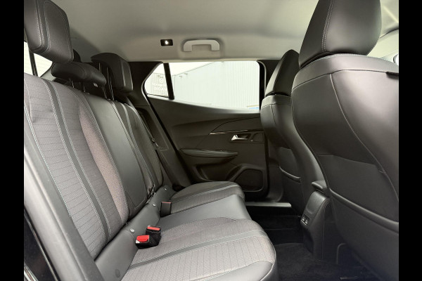 Peugeot e-2008 EV Blue Lease Allure 50 kWh | Navi | Led | Stoel Verw. |