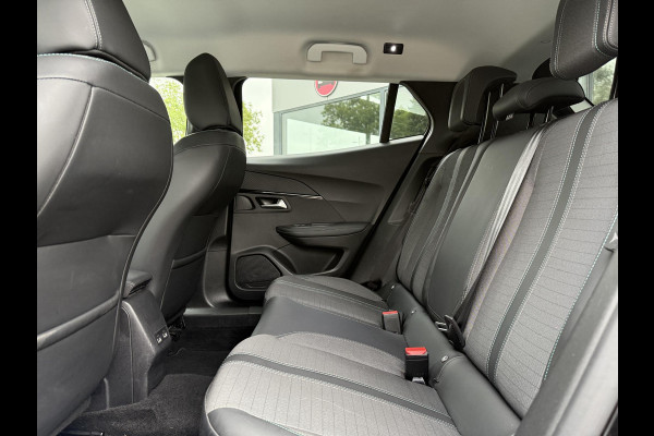 Peugeot e-2008 EV Blue Lease Allure 50 kWh | Navi | Led | Stoel Verw. |