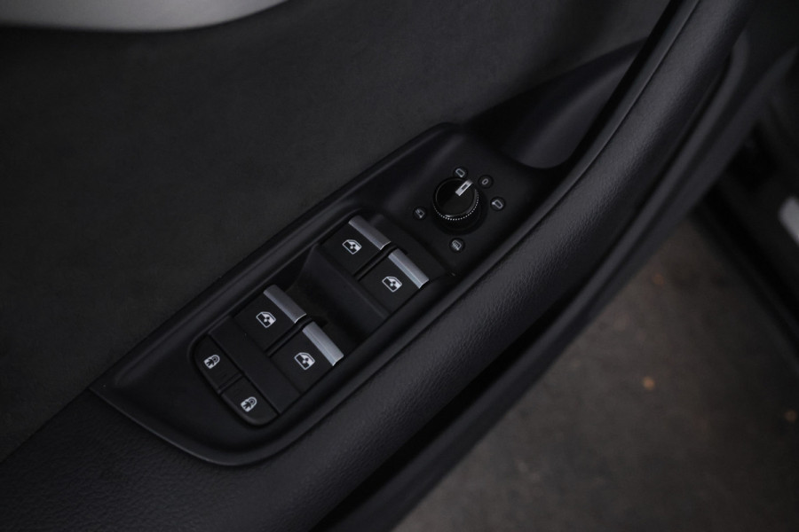 Audi Q8 55 TFSI e quattro Pro Line S alle opties behalve panorama Audi Q8 55 TFSI e quattro Pro Line S alle opties behalve panorama