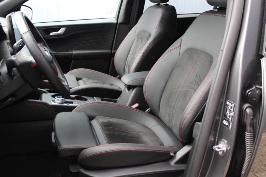 Ford Kuga 2.5-243pk PHEV ST-Line X. Trekgewicht 2.100kg ! Nieuw Model ! Van €. 54.937,- voor €. 43.735,- ! Trekgewicht van 2.100kg ! Ford Kuga 2.5-243pk PHEV ST-Line X. Trekgewicht 2.100kg ! Nieuw Model ! Van €. 54.937,- voor €. 43.735,- ! Trekgewicht van 2.100kg !