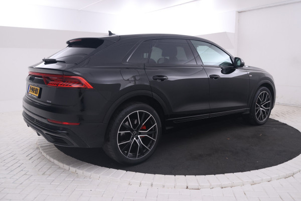 Audi Q8 55 TFSI e quattro Pro Line S alle opties behalve panorama Audi Q8 55 TFSI e quattro Pro Line S alle opties behalve panorama