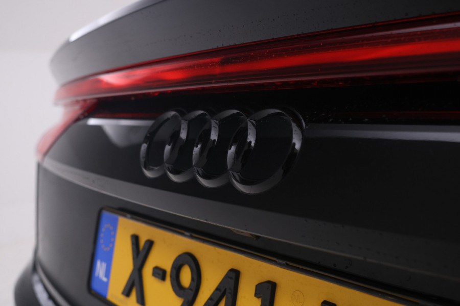 Audi Q8 55 TFSI e quattro Pro Line S alle opties behalve panorama Audi Q8 55 TFSI e quattro Pro Line S alle opties behalve panorama