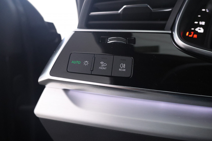 Audi Q8 55 TFSI e quattro Pro Line S alle opties behalve panorama Audi Q8 55 TFSI e quattro Pro Line S alle opties behalve panorama