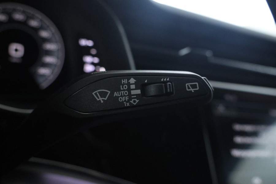 Audi Q8 55 TFSI e quattro Pro Line S alle opties behalve panorama Audi Q8 55 TFSI e quattro Pro Line S alle opties behalve panorama