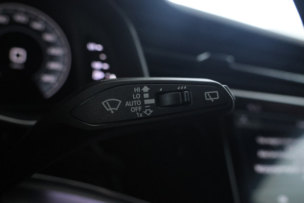 Audi Q8 55 TFSI e quattro Pro Line S alle opties behalve panorama Audi Q8 55 TFSI e quattro Pro Line S alle opties behalve panorama
