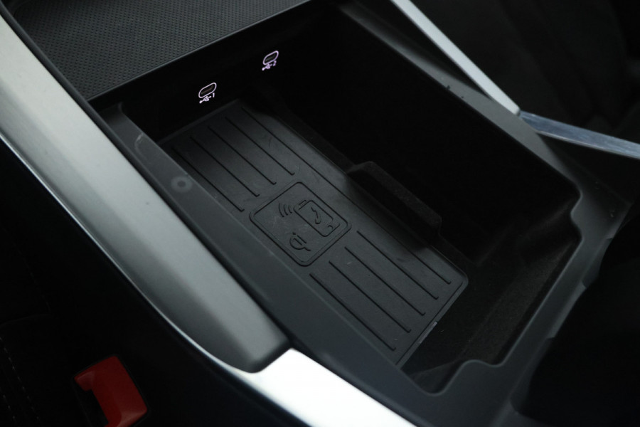 Audi Q8 55 TFSI e quattro Pro Line S alle opties behalve panorama Audi Q8 55 TFSI e quattro Pro Line S alle opties behalve panorama