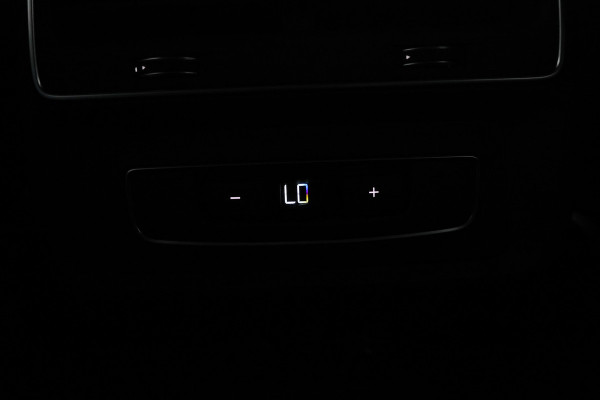 Audi Q8 55 TFSI e quattro Pro Line S alle opties behalve panorama Audi Q8 55 TFSI e quattro Pro Line S alle opties behalve panorama