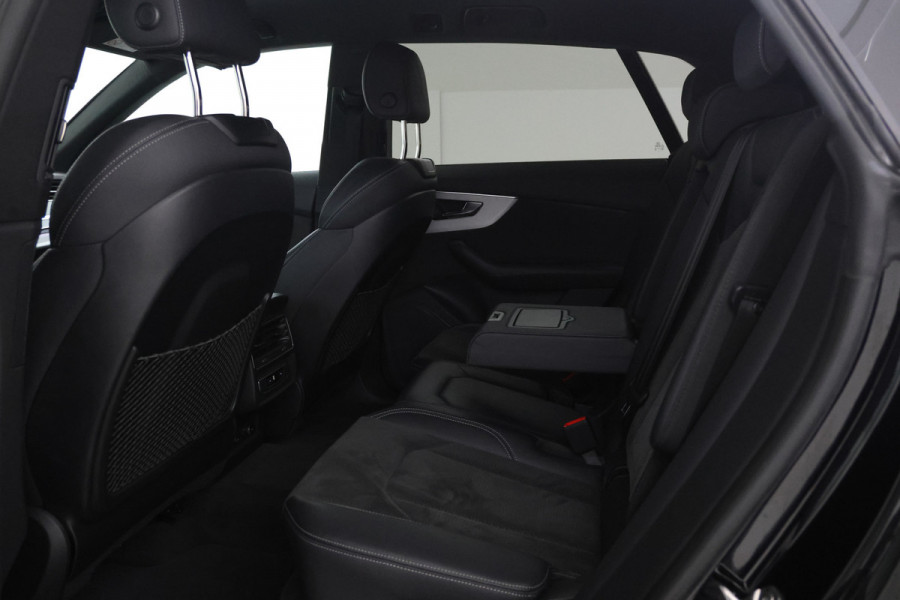 Audi Q8 55 TFSI e quattro Pro Line S alle opties behalve panorama Audi Q8 55 TFSI e quattro Pro Line S alle opties behalve panorama