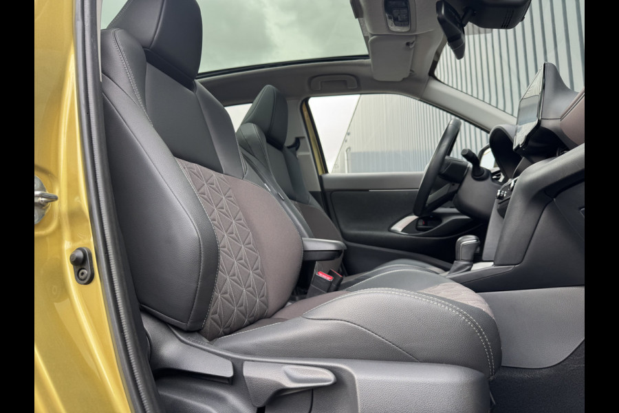 Toyota Yaris Cross 1.5 Hybrid Executive / Bi tone | Pano dak | Trekhaak | JBL | BSM | Rijklaar!!! Toyota Yaris Cross 1.5 Hybrid Executive / Bi tone | Pano dak | Trekhaak | JBL | BSM | Rijklaar!!!
