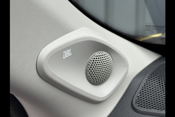 Toyota Yaris Cross 1.5 Hybrid Executive / Bi tone | Pano dak | Trekhaak | JBL | BSM | Rijklaar!!! Toyota Yaris Cross 1.5 Hybrid Executive / Bi tone | Pano dak | Trekhaak | JBL | BSM | Rijklaar!!!