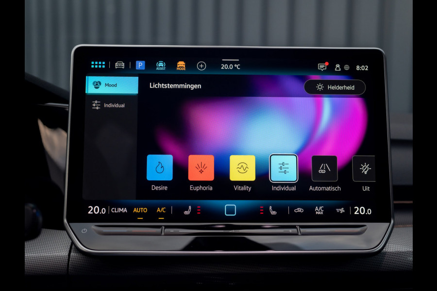 Volkswagen Golf 1.5 eTSI 50 Edition | Panodak | Stoelgeheugen | Head up | Trekhaak Elk. Wegkl. | Harman/ Kardon | Prijs Rijklaar!!