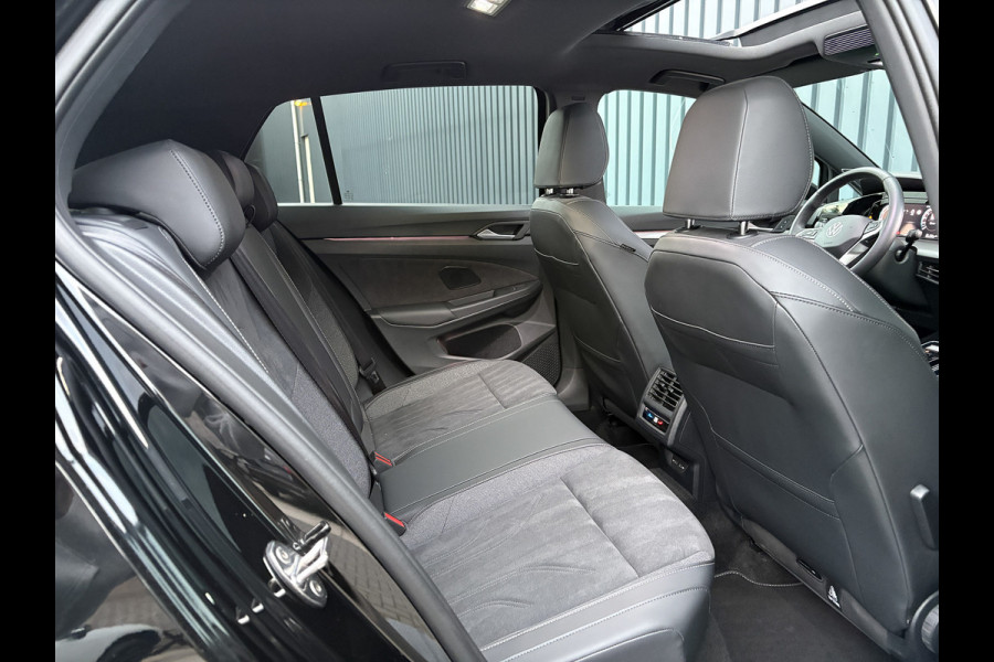 Volkswagen Golf 1.5 eTSI 50 Edition | Panodak | Stoelgeheugen | Head up | Trekhaak Elk. Wegkl. | Harman/ Kardon | Prijs Rijklaar!!