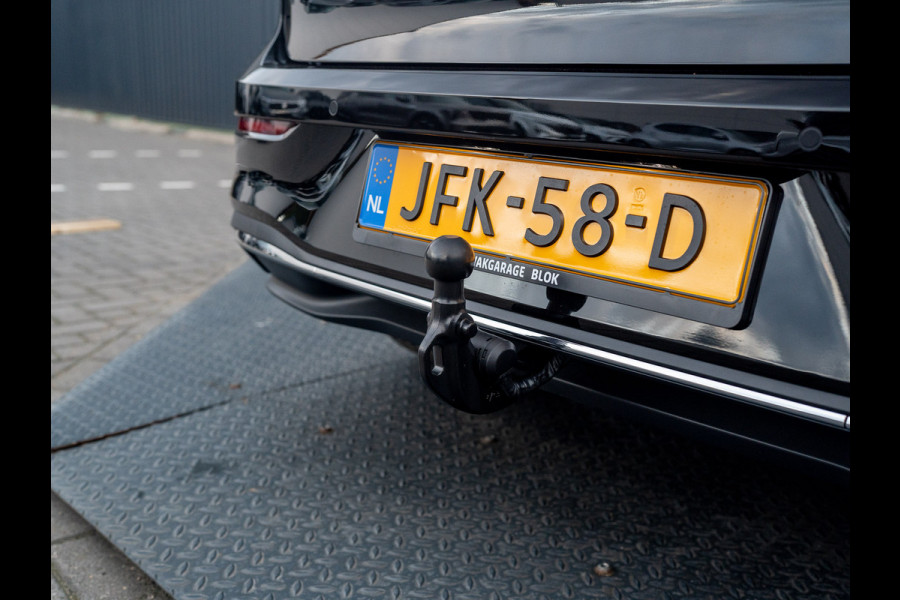 Volkswagen Golf 1.5 eTSI 50 Edition | Panodak | Stoelgeheugen | Head up | Trekhaak Elk. Wegkl. | Harman/ Kardon | Prijs Rijklaar!!