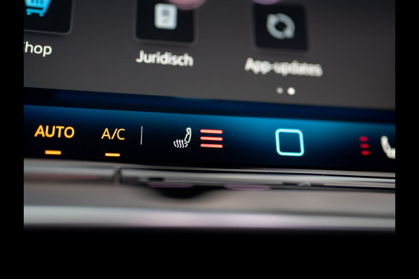 Volkswagen Golf 1.5 eTSI 50 Edition | Panodak | Stoelgeheugen | Head up | Trekhaak Elk. Wegkl. | Harman/ Kardon | Prijs Rijklaar!!