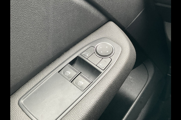 Renault Clio 1.0 TCe 90 Equilibre 1Eig Carplay Cruise DAB 5-Deurs Airco NL-Auto! Renault Clio 1.0 TCe 90 Equilibre 1Eig Carplay Cruise DAB 5-Deurs Airco NL-Auto!