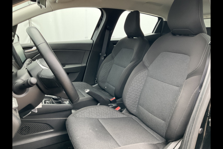 Renault Clio 1.0 TCe 90 Equilibre 1Eig Carplay Cruise DAB 5-Deurs Airco NL-Auto! Renault Clio 1.0 TCe 90 Equilibre 1Eig Carplay Cruise DAB 5-Deurs Airco NL-Auto!