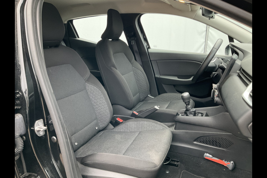Renault Clio 1.0 TCe 90 Equilibre 1Eig Carplay Cruise DAB 5-Deurs Airco NL-Auto! Renault Clio 1.0 TCe 90 Equilibre 1Eig Carplay Cruise DAB 5-Deurs Airco NL-Auto!