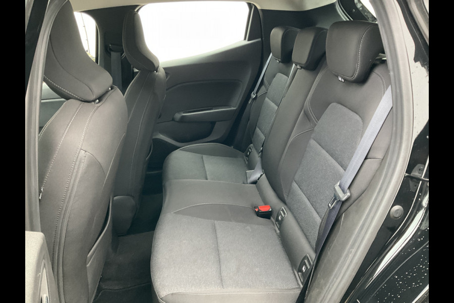 Renault Clio 1.0 TCe 90 Equilibre 1Eig Carplay Cruise DAB 5-Deurs Airco NL-Auto! Renault Clio 1.0 TCe 90 Equilibre 1Eig Carplay Cruise DAB 5-Deurs Airco NL-Auto!