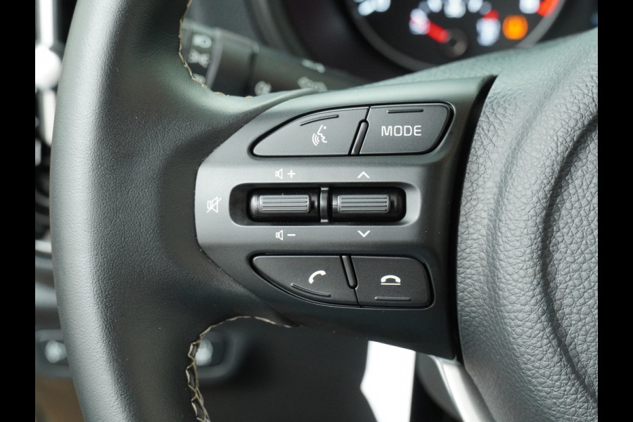 Kia Picanto 1.0 DPi DynamicLine - Cruise Control - Apple/Android Carplay - DAB - Lichtmetalen Velgen 14" - Airco - Fabrieksgarantie Tot 2031 Kia Picanto 1.0 DPi DynamicLine - Cruise Control - Apple/Android Carplay - DAB - Lichtmetalen Velgen 14" - Airco - Fabrieksgarantie Tot 2031