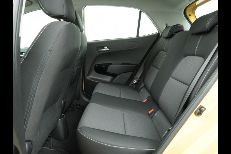 Kia Picanto 1.0 DPi DynamicLine - Cruise Control - Apple/Android Carplay - DAB - Lichtmetalen Velgen 14" - Airco - Fabrieksgarantie Tot 2031 Kia Picanto 1.0 DPi DynamicLine - Cruise Control - Apple/Android Carplay - DAB - Lichtmetalen Velgen 14" - Airco - Fabrieksgarantie Tot 2031