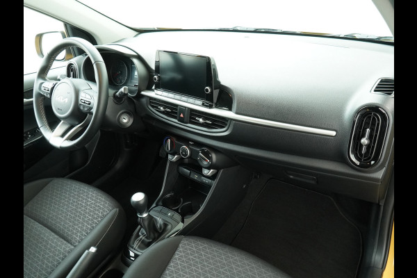 Kia Picanto 1.0 DPi DynamicLine - Cruise Control - Apple/Android Carplay - DAB - Lichtmetalen Velgen 14" - Airco - Fabrieksgarantie Tot 2031 Kia Picanto 1.0 DPi DynamicLine - Cruise Control - Apple/Android Carplay - DAB - Lichtmetalen Velgen 14" - Airco - Fabrieksgarantie Tot 2031