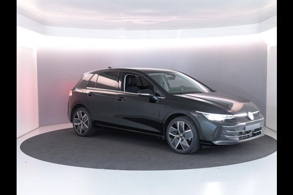 Volkswagen Golf 1.5 eHybrid Style Edition 204PK PHEV | Navigatie | Matrix koplampen | 18"LM velgen | Head up Display | Volkswagen Golf 1.5 eHybrid Style Edition 204PK PHEV | Navigatie | Matrix koplampen | 18"LM velgen | Head up Display |