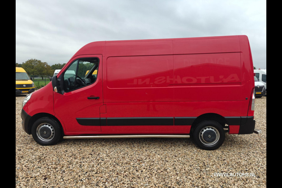 Renault Master T35 2.3 dCi L2H2 , Euro 6 , 130 PK , lage km , nette bus
