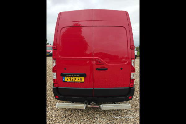 Renault Master T35 2.3 dCi L2H2 , Euro 6 , 130 PK , lage km , nette bus