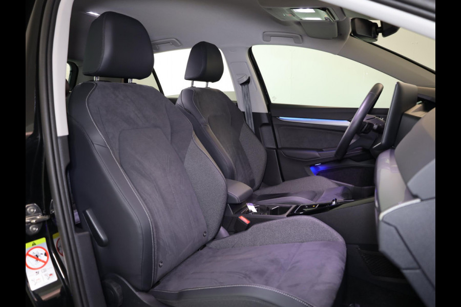 Volkswagen Golf 1.5 eHybrid Style Edition 204PK PHEV | Navigatie | Matrix koplampen | 18"LM velgen | Head up Display | Volkswagen Golf 1.5 eHybrid Style Edition 204PK PHEV | Navigatie | Matrix koplampen | 18"LM velgen | Head up Display |