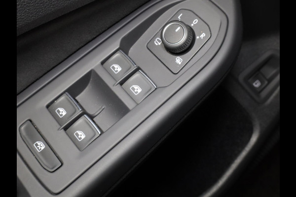 Volkswagen Golf 1.5 eHybrid Style Edition 204PK PHEV | Navigatie | Matrix koplampen | 18"LM velgen | Head up Display | Volkswagen Golf 1.5 eHybrid Style Edition 204PK PHEV | Navigatie | Matrix koplampen | 18"LM velgen | Head up Display |