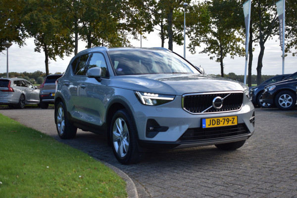Volvo XC40 B4 211PK Automaat Core ACC | Trekhaak | Blis | All season | Camera | Stoelverwarming | Stuurverwarming Volvo XC40 B4 211PK Automaat Core ACC | Trekhaak | Blis | All season | Camera | Stoelverwarming | Stuurverwarming