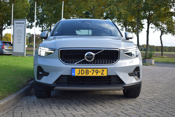 Volvo XC40 B4 211PK Automaat Core ACC | Trekhaak | Blis | All season | Camera | Stoelverwarming | Stuurverwarming Volvo XC40 B4 211PK Automaat Core ACC | Trekhaak | Blis | All season | Camera | Stoelverwarming | Stuurverwarming