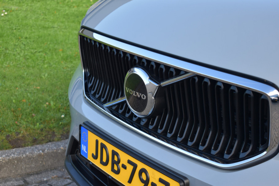 Volvo XC40 B4 211PK Automaat Core ACC | Trekhaak | Blis | All season | Camera | Stoelverwarming | Stuurverwarming Volvo XC40 B4 211PK Automaat Core ACC | Trekhaak | Blis | All season | Camera | Stoelverwarming | Stuurverwarming