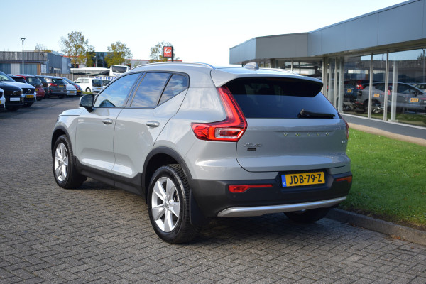 Volvo XC40 B4 211PK Automaat Core ACC | Trekhaak | Blis | All season | Camera | Stoelverwarming | Stuurverwarming Volvo XC40 B4 211PK Automaat Core ACC | Trekhaak | Blis | All season | Camera | Stoelverwarming | Stuurverwarming
