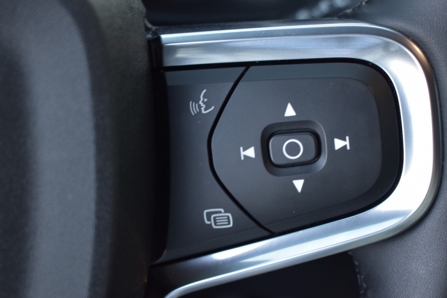 Volvo XC40 B4 211PK Automaat Core ACC | Trekhaak | Blis | All season | Camera | Stoelverwarming | Stuurverwarming Volvo XC40 B4 211PK Automaat Core ACC | Trekhaak | Blis | All season | Camera | Stoelverwarming | Stuurverwarming