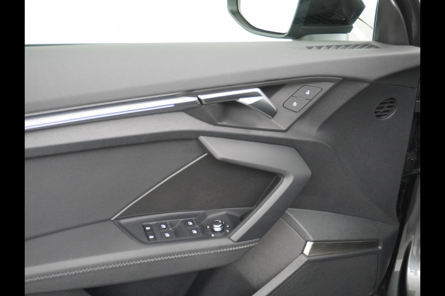 Audi A3 Limousine 35 TFSI S edition S line in- exterieur+ sportonderstel | VIRTUAL DASH | PANORAMADAK | LEDER+ STOELVERWARMING | CAMERA | AMBILIGHT | RIJKLAARPRIJS INCL. 12MND BOVAG Audi A3 Limousine 35 TFSI S edition S line in- exterieur+ sportonderstel | VIRTUAL DASH | PANORAMADAK | LEDER+ STOELVERWARMING | CAMERA | AMBILIGHT | RIJKLAARPRIJS INCL. 12MND BOVAG