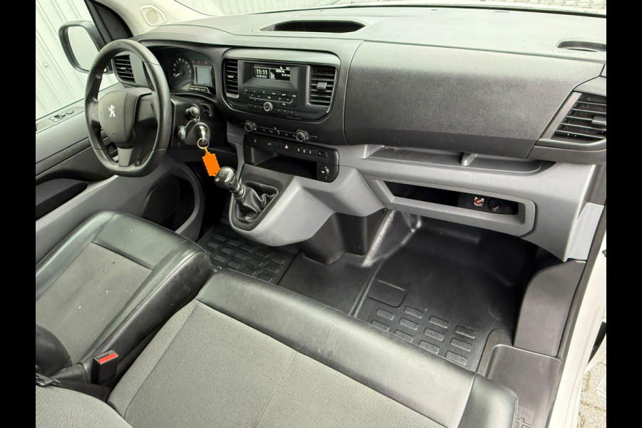 Peugeot Expert 1.5 BlueHDI 100 Premium*A/C*3PERS*HAAK*CRUISE* Peugeot Expert 1.5 BlueHDI 100 Premium*A/C*3PERS*HAAK*CRUISE*