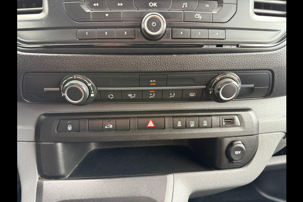 Peugeot Expert 1.5 BlueHDI 100 Premium*A/C*3PERS*HAAK*CRUISE* Peugeot Expert 1.5 BlueHDI 100 Premium*A/C*3PERS*HAAK*CRUISE*