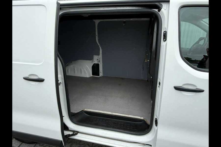 Peugeot Expert 1.5 BlueHDI 100 Premium*A/C*3PERS*HAAK*CRUISE* Peugeot Expert 1.5 BlueHDI 100 Premium*A/C*3PERS*HAAK*CRUISE*