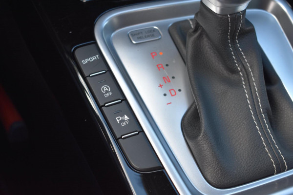 Kia ProCeed 1.4 T-GDI GT-Line | APPLE CARPLAY | ANDROID AUTO | STOEL + STUURVERWARMING | CAMERA | NAP