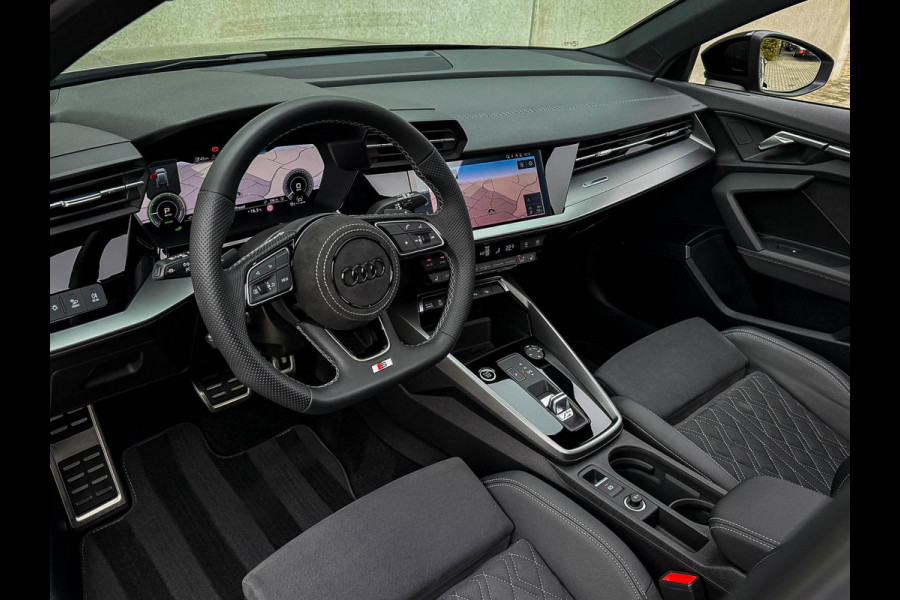 Audi A3 Sportback 45TFSI e PHEV S Edition S line Competition 245pk S-Tronic! 1e|Panoramadak|Virtual Cockpit|Supersport Kuipstoelen