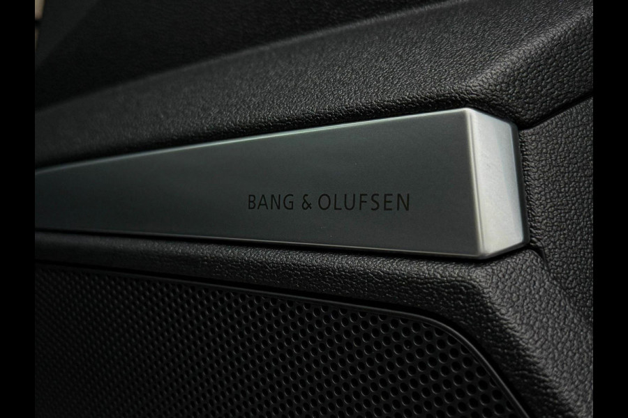 Audi A3 Sportback 45TFSI e PHEV S Edition S line Competition 245pk S-Tronic! 1e|Panoramadak|Virtual Cockpit|Supersport Kuipstoelen