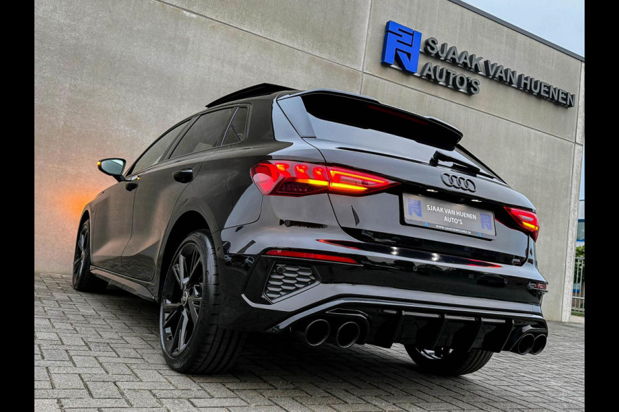 Audi A3 Sportback 40 TFSI e PHEV S Edition S-line 204pk S-Tronic! Panoramadak|Virtual Cockpit|Kuipstoelen|LED Matrix|Camera|Black Audi A3 Sportback 40 TFSI e PHEV S Edition S-line 204pk S-Tronic! Panoramadak|Virtual Cockpit|Kuipstoelen|LED Matrix|Camera|Black