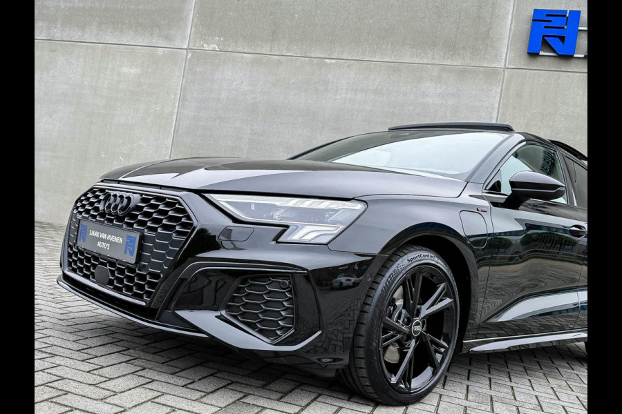 Audi A3 Sportback 40 TFSI e PHEV S Edition S-line 204pk S-Tronic! Panoramadak|Virtual Cockpit|Kuipstoelen|LED Matrix|Camera|Black